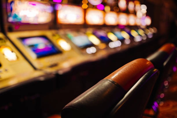 mpo1121 slot multi-game dashboard showing Shio Table, Liga 1 markets, and slot games in one interface